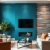 Ściana akcentowa w salonie: jak wybrać kolor i materiał, by podkreślić styl i funkcję wnętrza